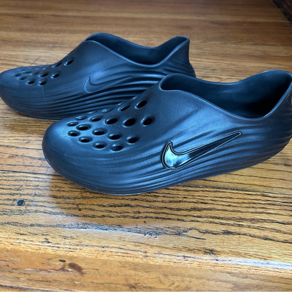 Nike Men's Black Slip-On Shoes